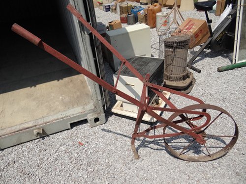 Property photo 78 - Personal Property Auction, Tractors, Dozer, Implements, Lawn & Garden, Tools, Antiques, Furniture & Household